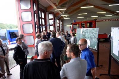 Minister Untersteller und Bonde verschaffen sich vor Ort ein Bild - Grosseinsatz in mehreren Landkreisen aufgrund von verseuchter Jagst